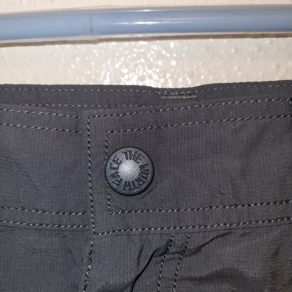 Northface Mens Shorts Charcoal Size 36 - Picture 5 of 8